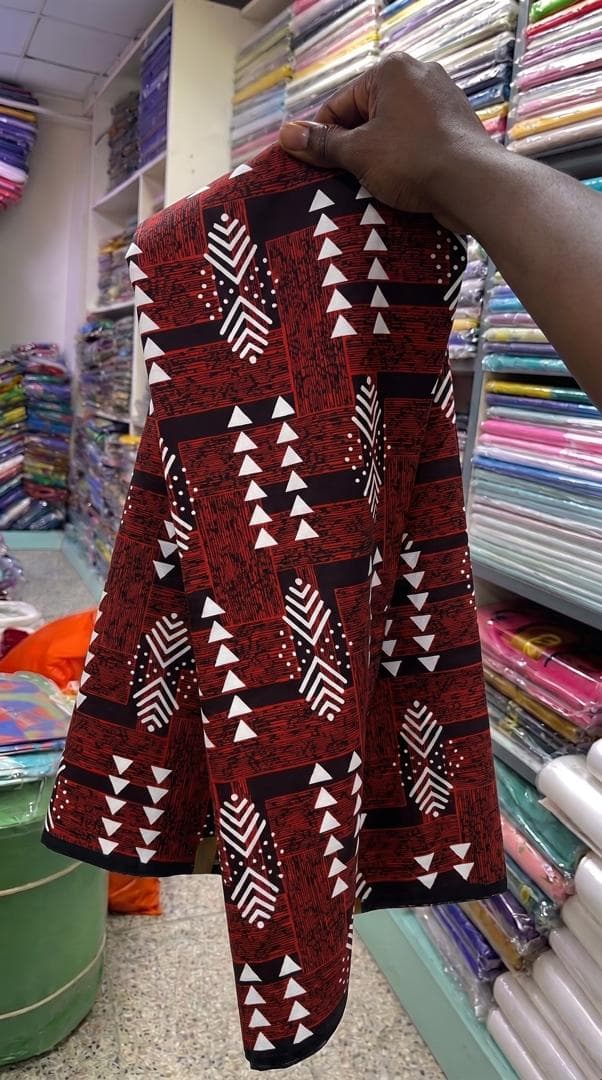 uhuru maroon black white print